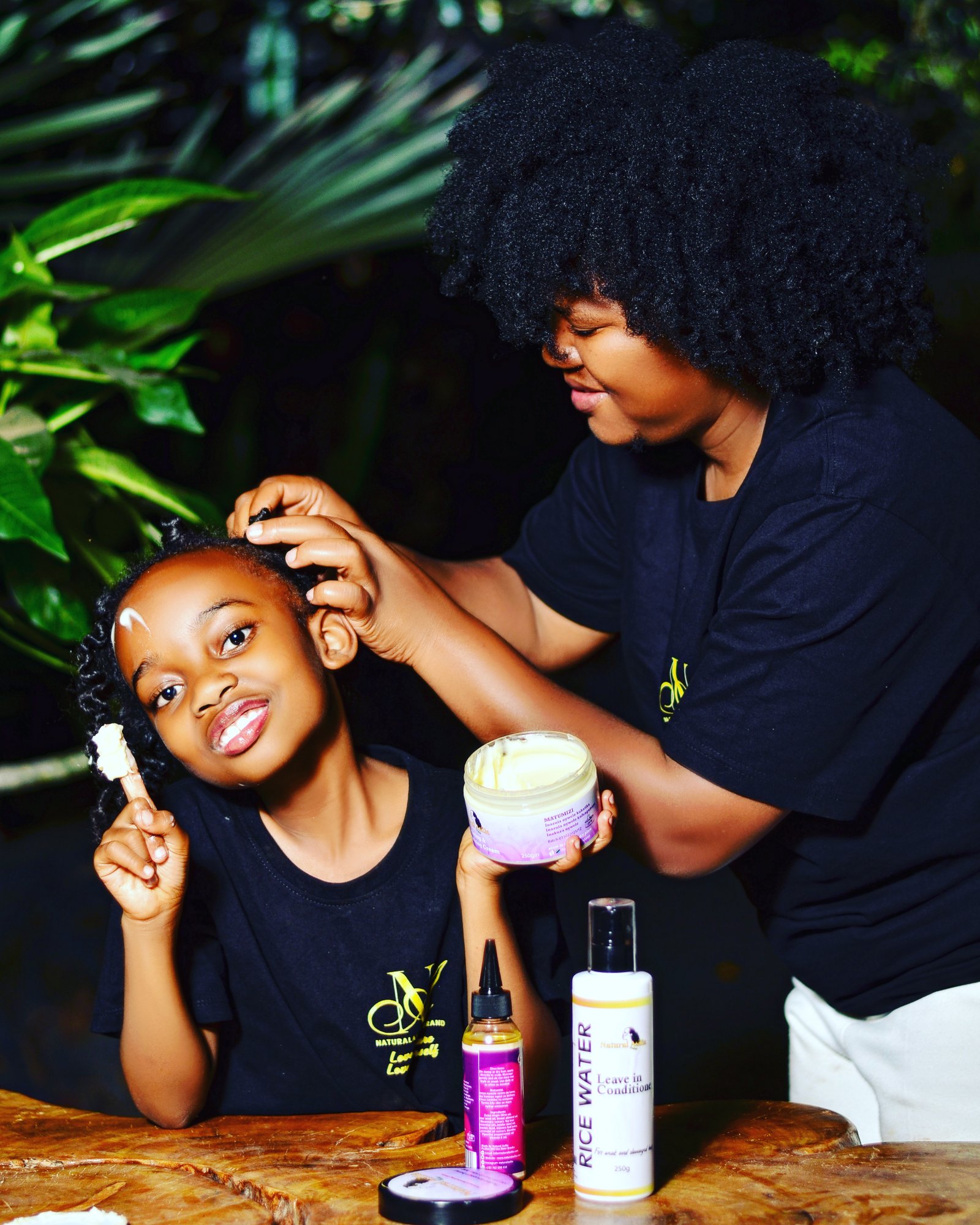 Natural Asilia specialist during a consultation